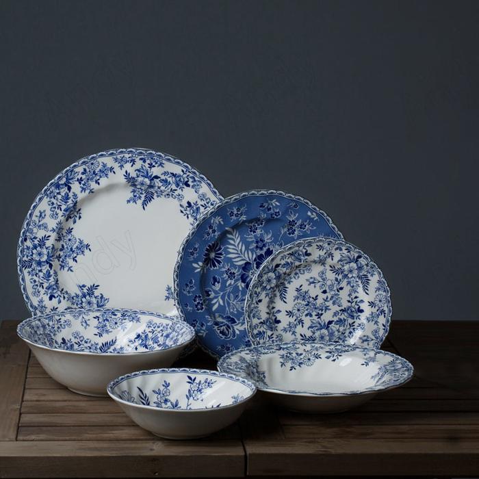 European Ceramic Dinner Plate Set Blue and White Porcelain Decorative