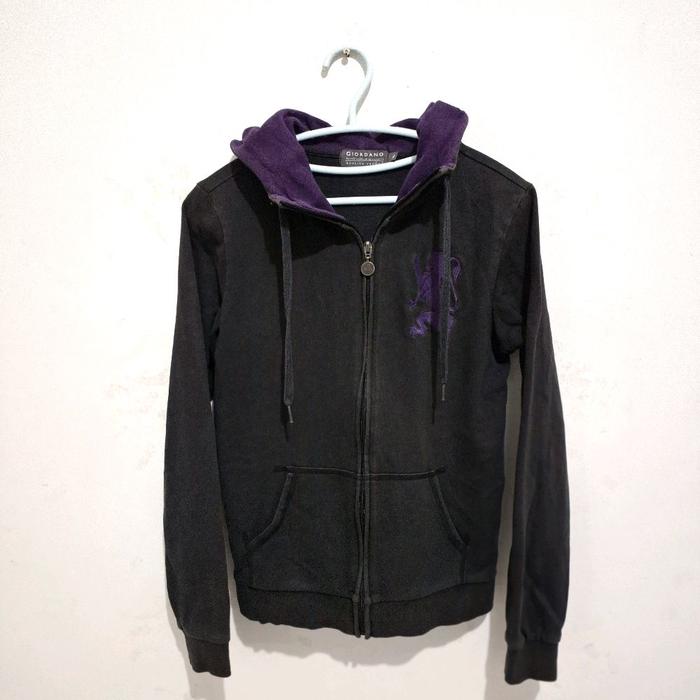 Jaket hoodie wanita giordano original size M hitam Ld 88 cm