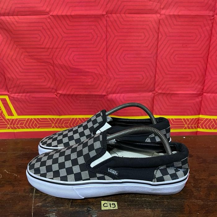 Sepatu second ori vans slip on pewter checkerboard size 42