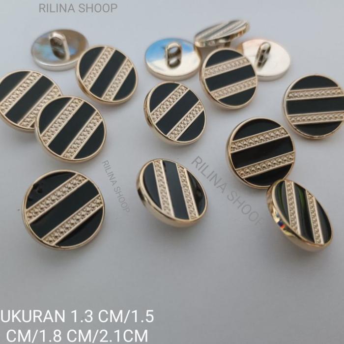 Kancing mutiara jamur datar hitam garis(f 131) ukuran 1.3 cm/1.5 cm/1.8 cm/2.1 cm isi 400