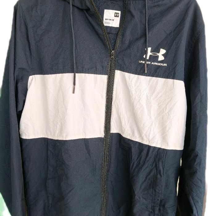 jaket under armour (thrifting)