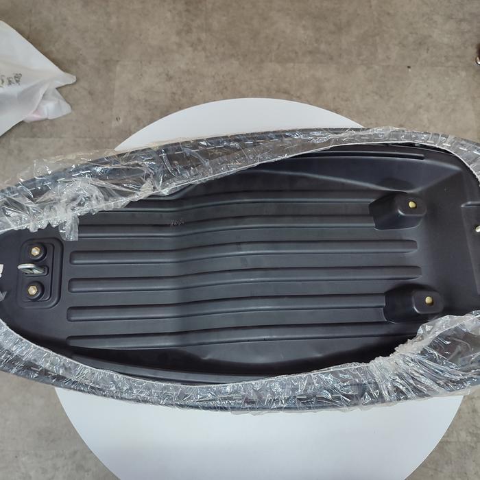 seat assy / jok motor listrik gesits G1 L1