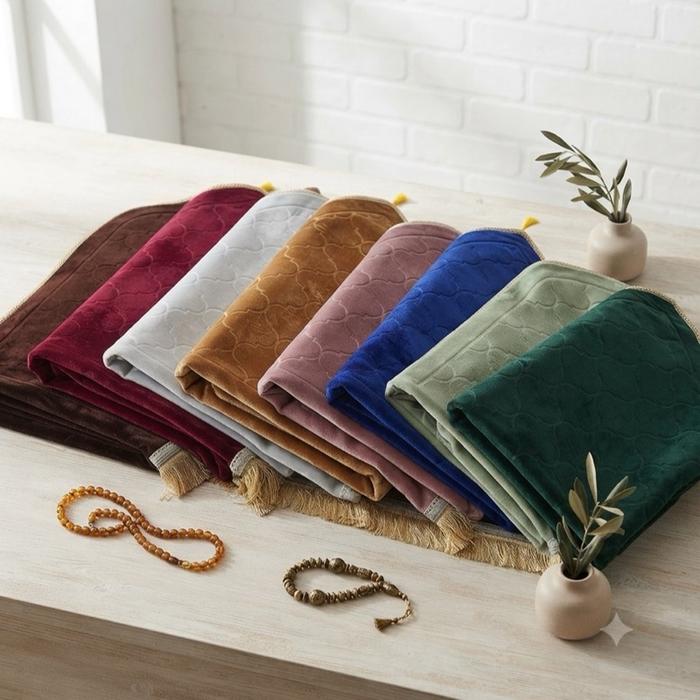 Sajadah Anti slip Kubah Polos Warna Tebal dan empuk