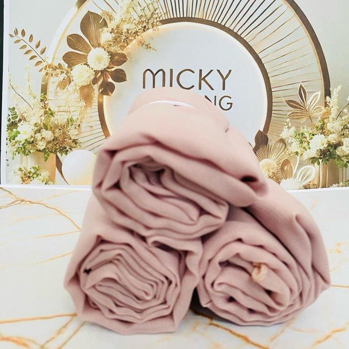 Jilbab Muslimah MB Bella Square Premium Anti Letoy - Kerudung, Empat, Segi, Wanita hijab wisuda hija