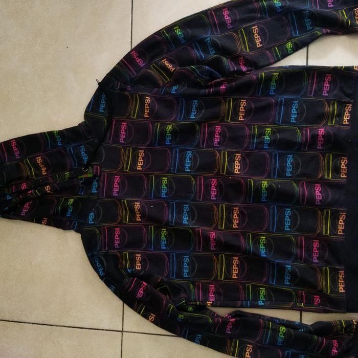Pepsi Jaket Hoodie dengan Desain Pepsi Berwarna-warni untuk Gaya Urban Anda