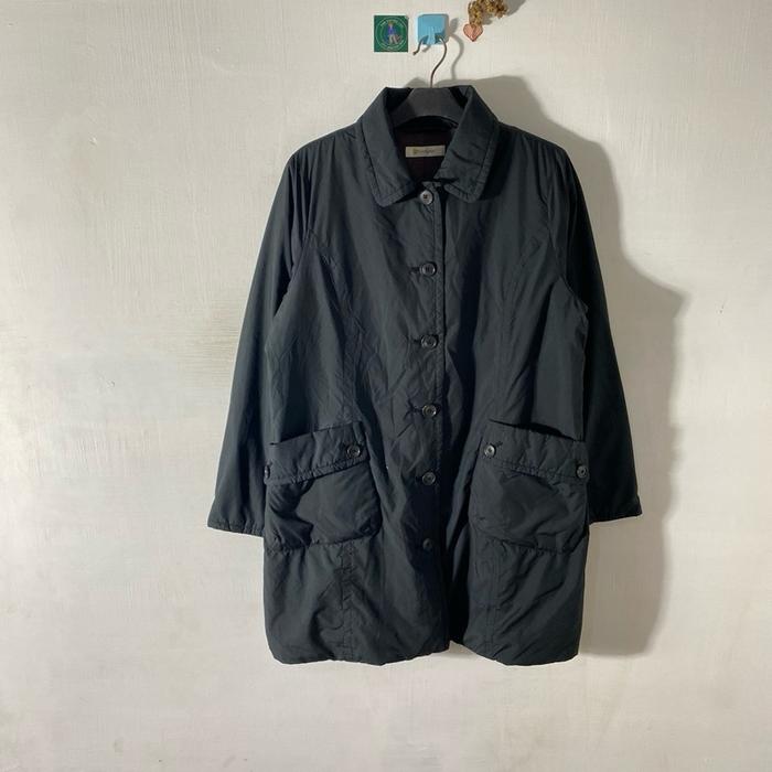 JAKET GOLDEN BEAR HITAM SECOND
