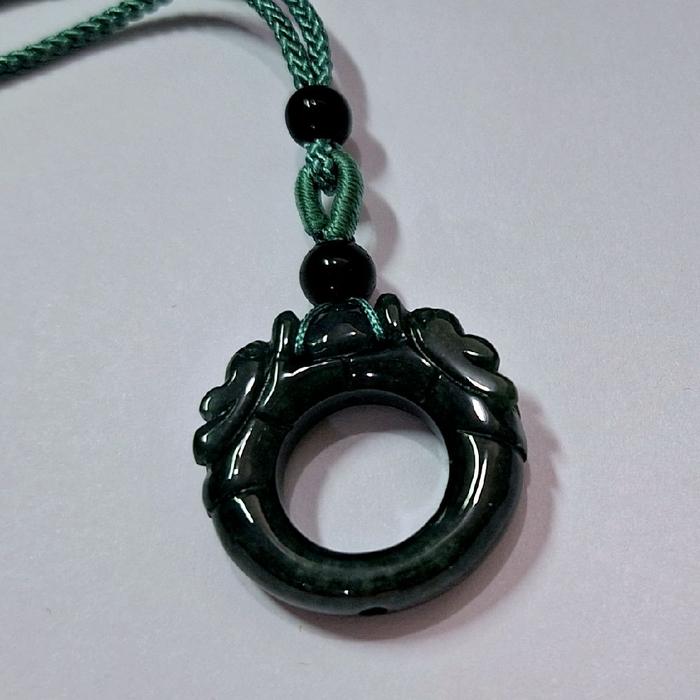0198 Liontin giok jadeite ukiran double dragon-Giok Burma asli-Liontin naga-Giok naga-Giok asli bers