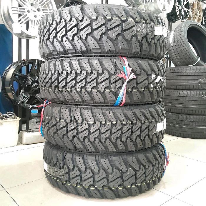 ban baru bekas fiting forceum mt 235 70 16