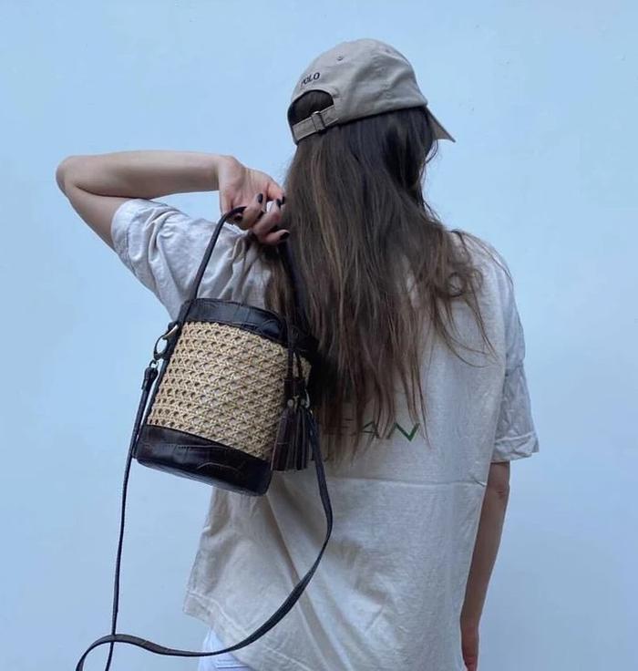 Gorontalo Handmade Bucket Bag, Rattan and Leather Bag for Spring Vacation Tas Bucket Buatan Tangan, 