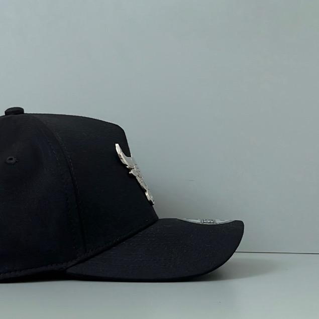 TOPI BASEBALL HITAM BESI SILVER BANTENG