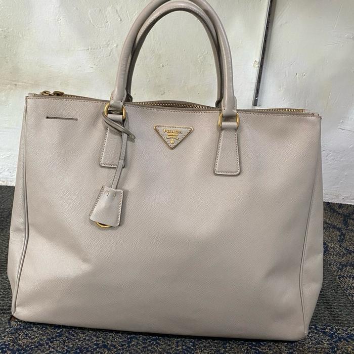 Preloved prada galleria saffiano,,,,,,,,