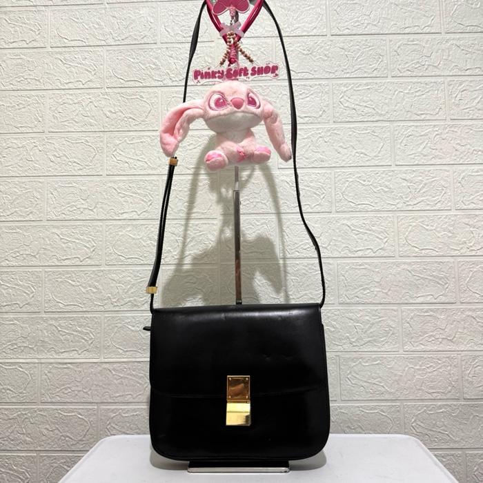 Tas sling bag celine. Tas selempang kulit asli. Tas prelop. Hitam
