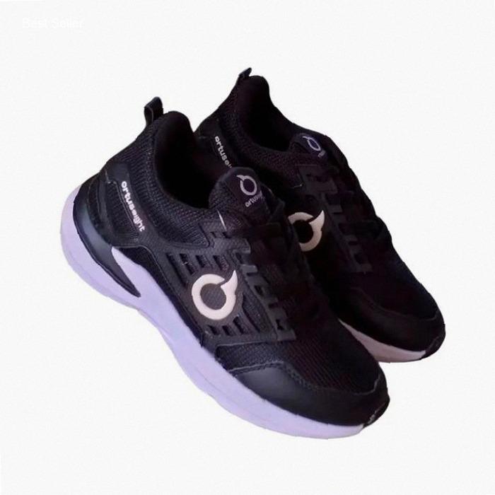 SEPATU SEKOLAH Hitam Putih Model Running Kualitas Terbaik untuk Olahraga Lari Senam Volly Ball Dewas