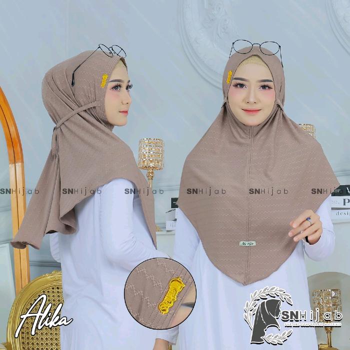 SN ALIKA HIJAB INSTAN TALI SN ALIKA HIJAB BLUSUKAN