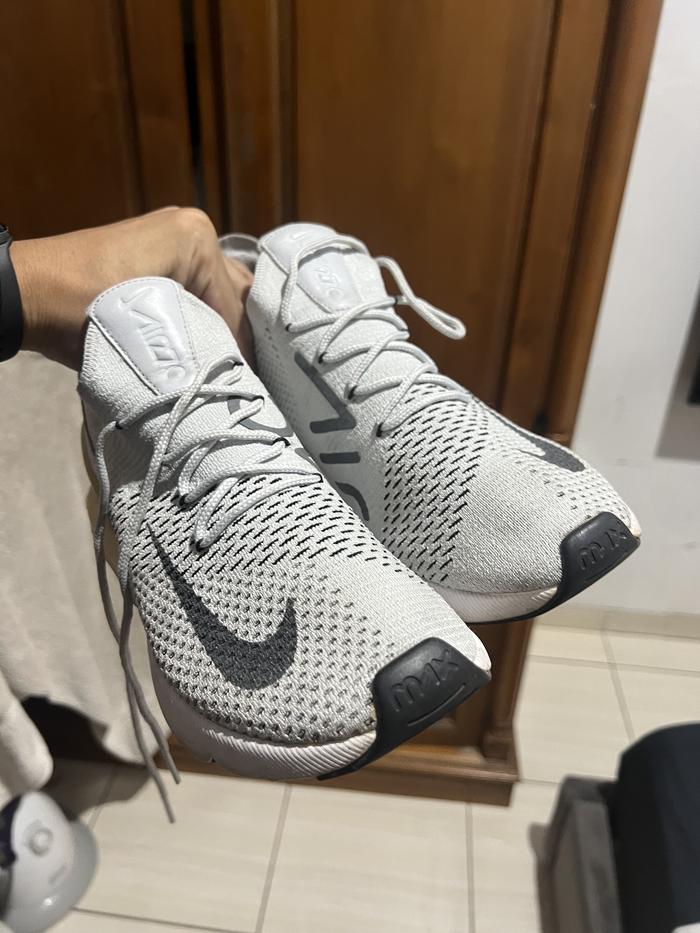 Nike Air Max 270 Flyknit (Second, Really GOOD Condition)