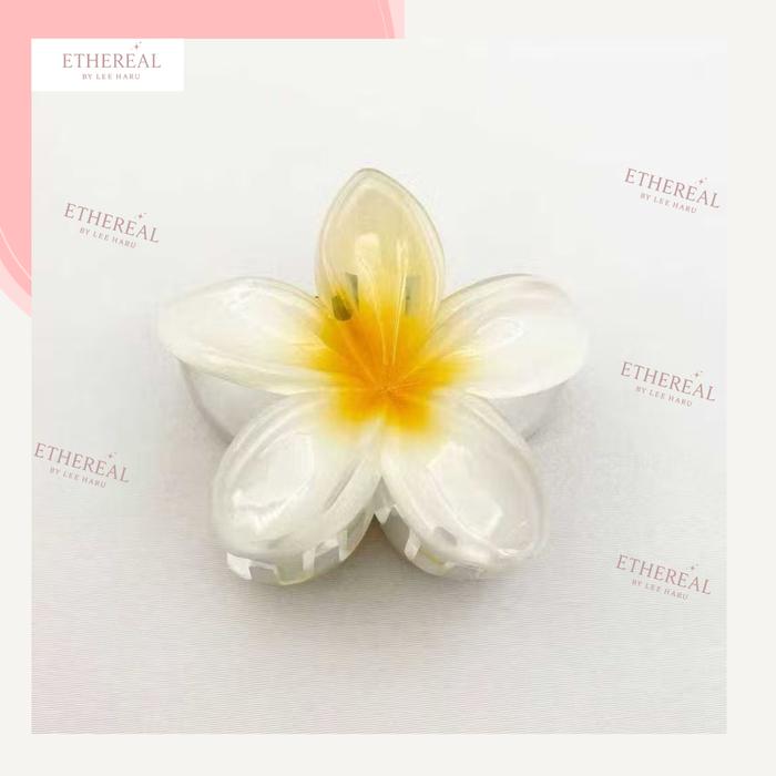 Jepit rambut wanita motif bunga kamboja Akrilik import korea / Jepit Plastik Bunga Kamboja Ukuran 5 