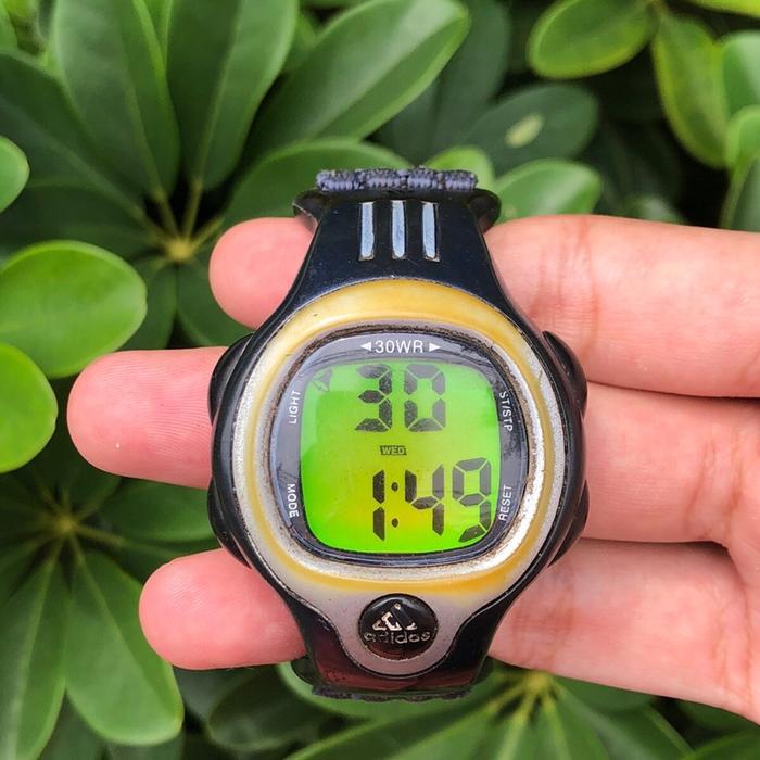 Adidas vintage watch (y2k)