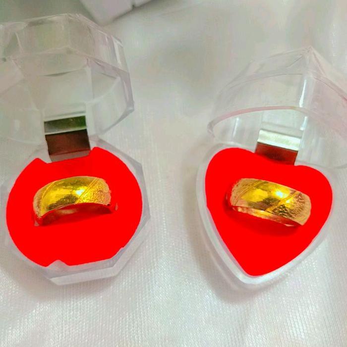 lapis kristal cincin  rotan motif pasir miring warna gold 24 premium Perhiasan