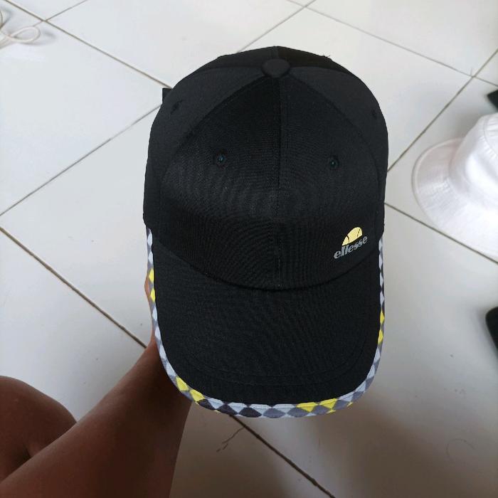 topi running ellesse second