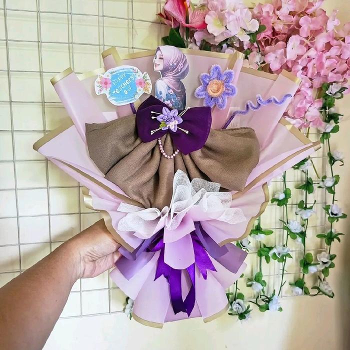 Bucket hijab untuk hari guru / kado