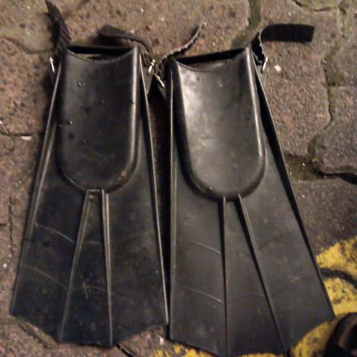 Kaki Katak  preloved ukuran 6-7 preloved sesuai fofo