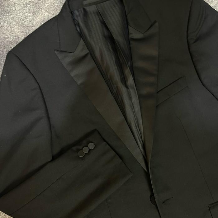G2000 jas hitam tuxedo L