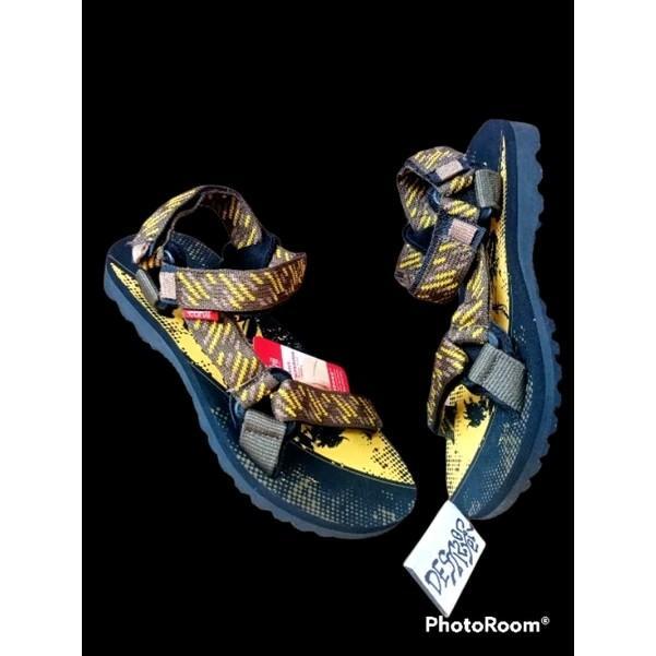Carvil Kingstone Sandal Gunung Anak