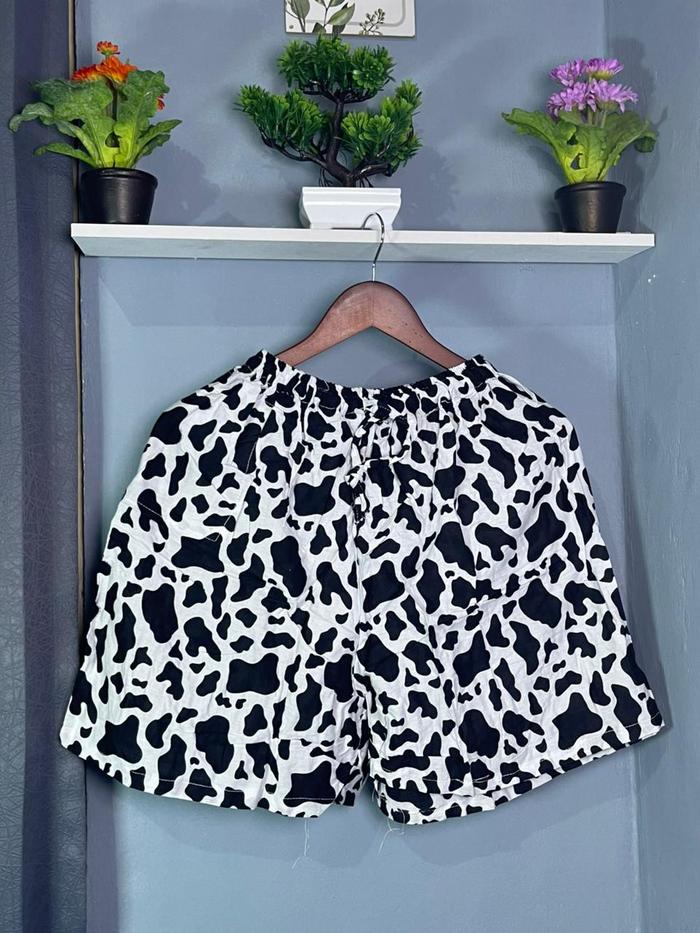 Celana Pendek Rayon Premium motif Sapi - Celana Kolor Wanita Santai Rumahan - Boxer Rayon  Motif & P