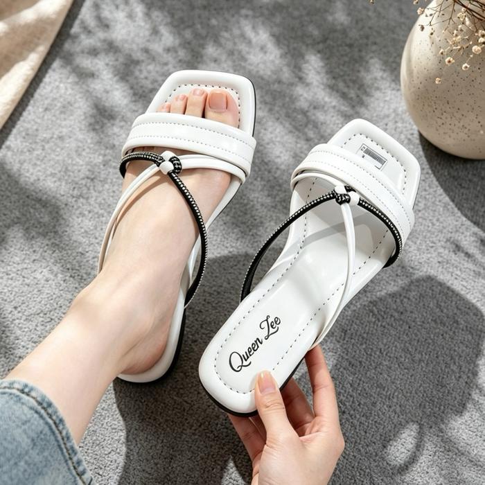 Queen Zee Sendal Teplek Kekinian Desain Elegan Modern untuk Tampilan Stylish dan Nyaman