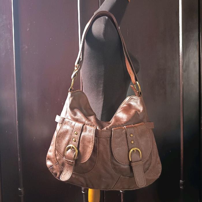 Sling Bag / Tas Selempang Bisa Shoulder Bag / Tas Bahu Kulit Asli Classic Elegance Brown Genuine Lea