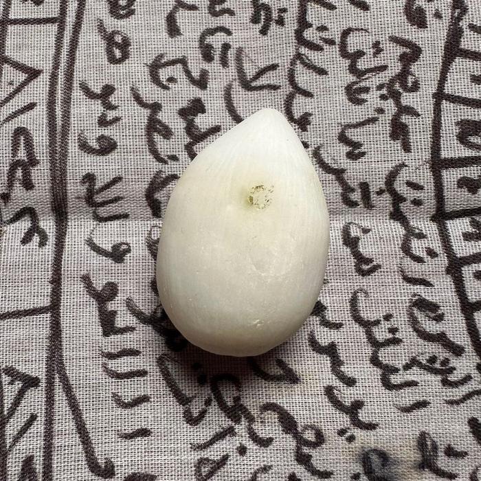 Mustika Kenthos Kelapa (Batu Kelapa)
