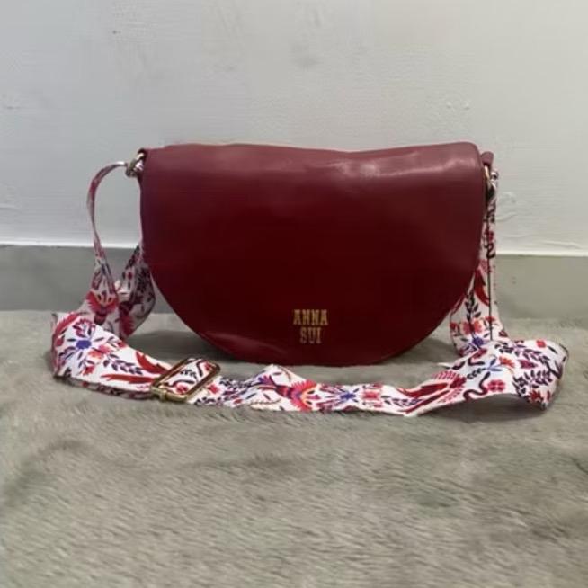 Shoulder bag and sling bag merah dr anna sui