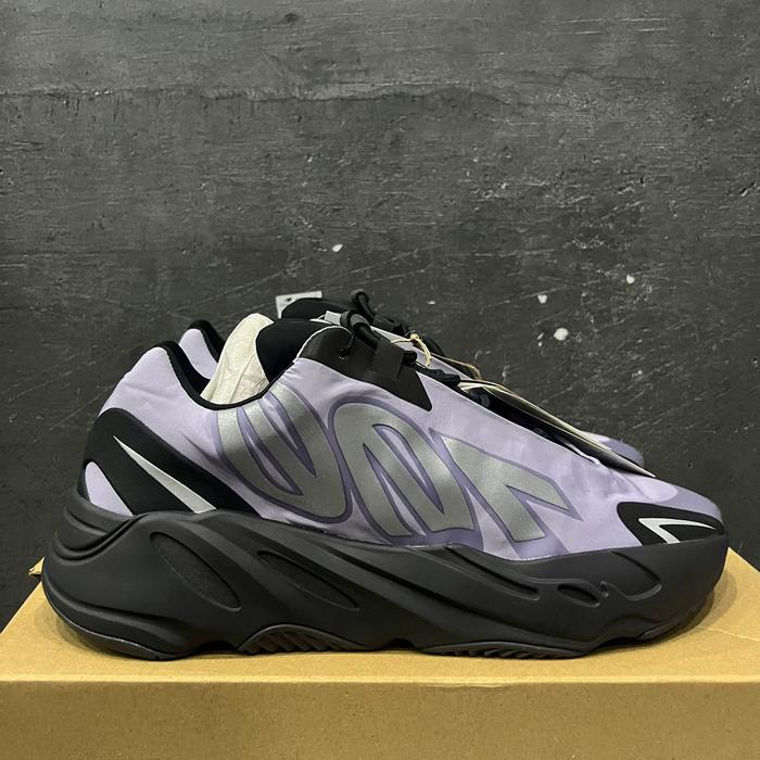 Sneakers Yeezy 700 MNVN Geode