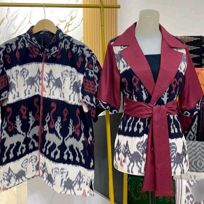 Blus Tenun Motif Sumba List Marun