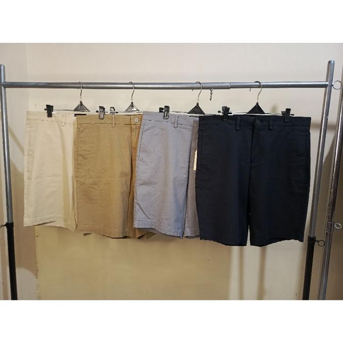 EXECUTIVE CELANA PENDEK PRIA REGULAR FIT BAHAN KATUN ORIGINAL