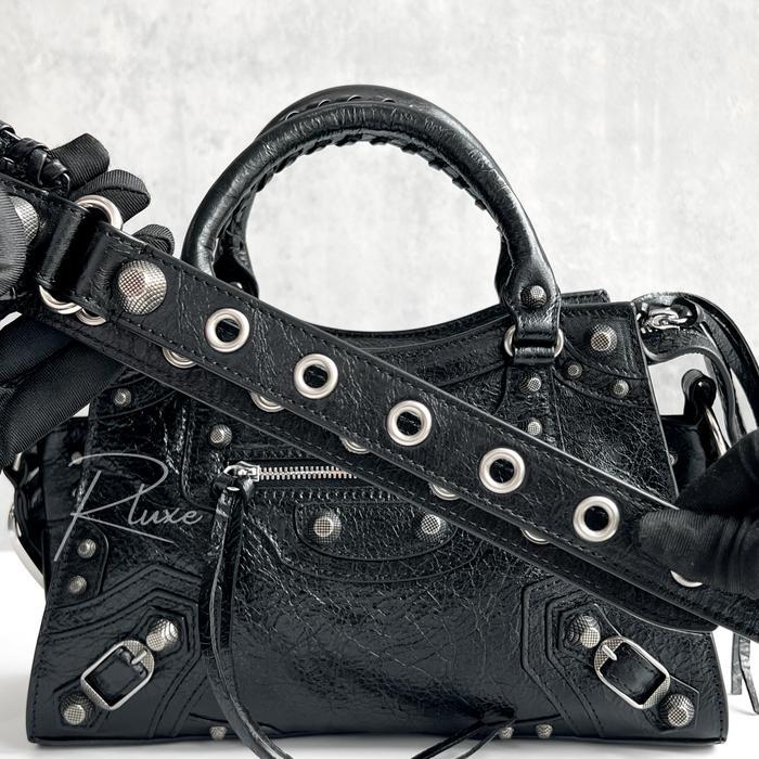 [PRE-ORDER] TAS WANITA ROYALELUXE NEO CAGOLE XS BAG IN BLACK SHW
