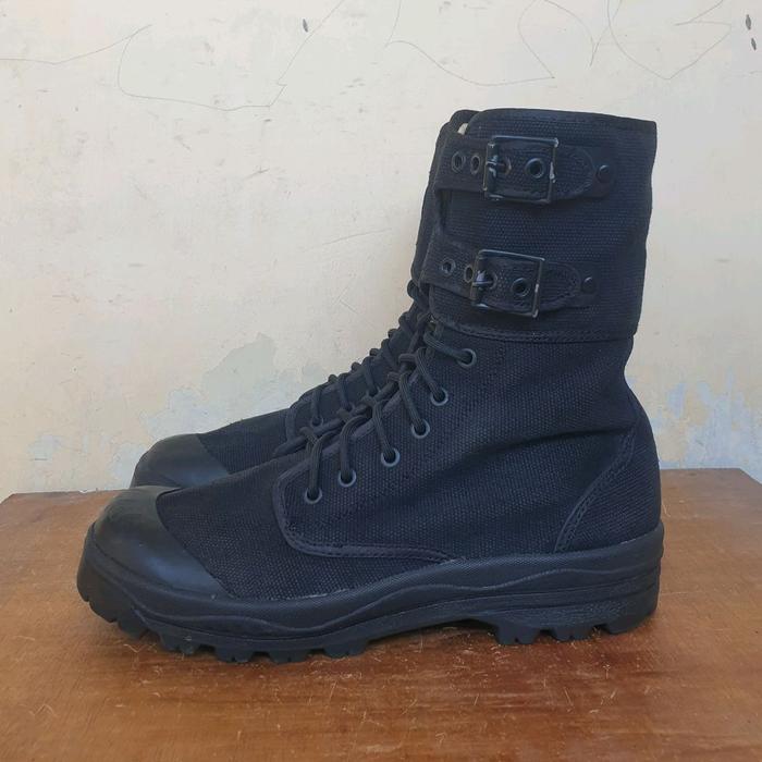 Sepatu Boots Ridge Buckle Belt Full Black Canvas Model Palladium Size 43