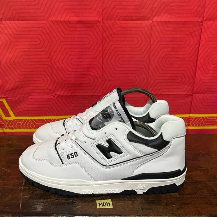 Sepatu second branded new balance 550 white black oreo size 44