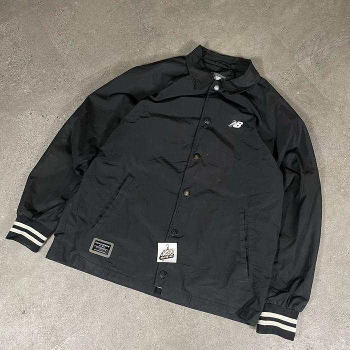 Coach jacket new balance bekas original