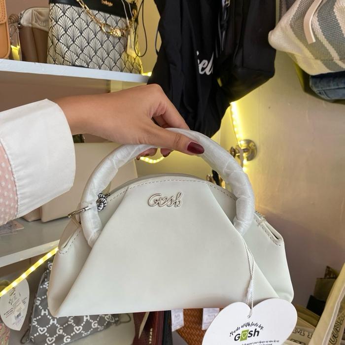 Gosh Tas Tangan art 530 Putih Elegan dengan Desain Modern dan Logo Gosh yang Menarik