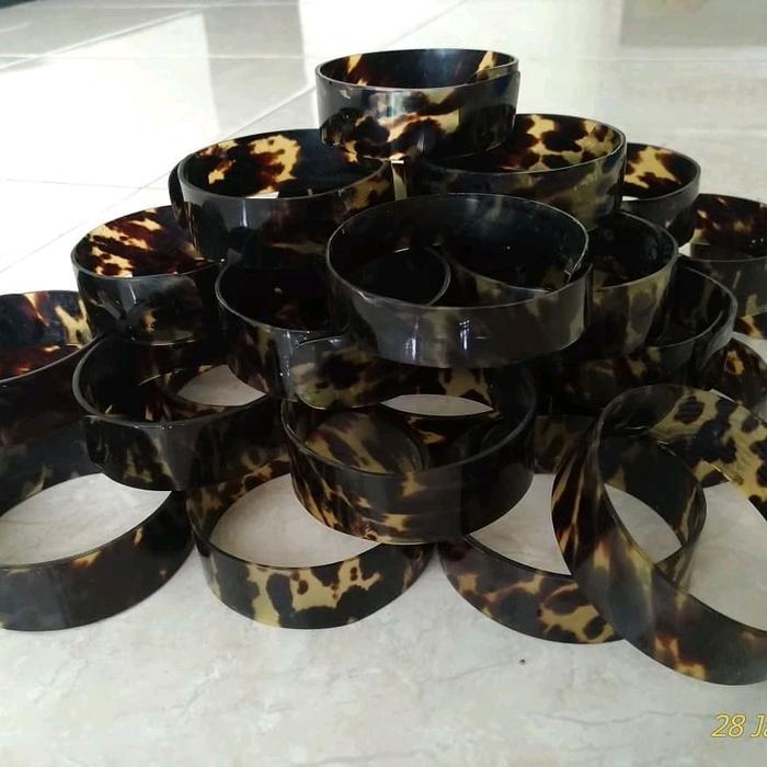 Gelang aksesoris kulit penyu original bracelet couples ttitanium berlian buatan rantai bunga