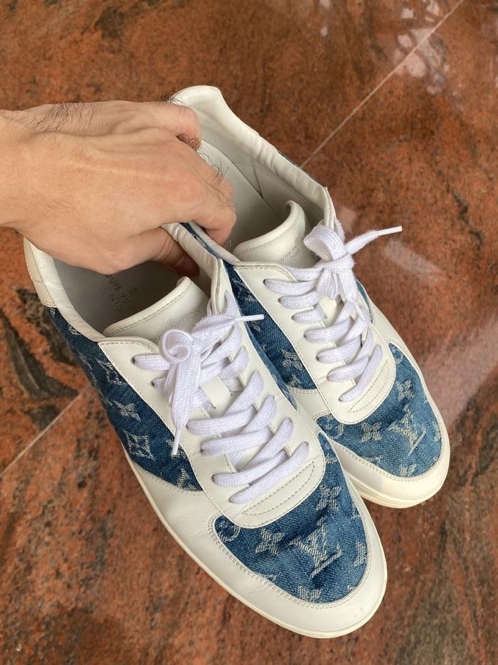 LV Men Shoes Denim Jeans - Size 44 - Used