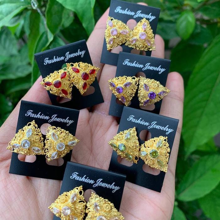Giwang alpaka zircon/giwang alpaka/ giwang/ giwang tri angel/ giwang zircon/ giwang murah/ giwang ba