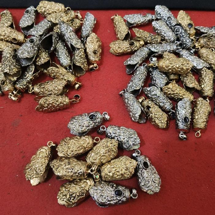 Ring variasi liontin kuku bahan alpaka dan koin