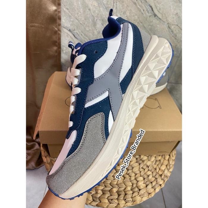 Sepatu Diadora Neutrino (M) Warna Beige Grey Navy Size 39,40,41 Saja Original Sale