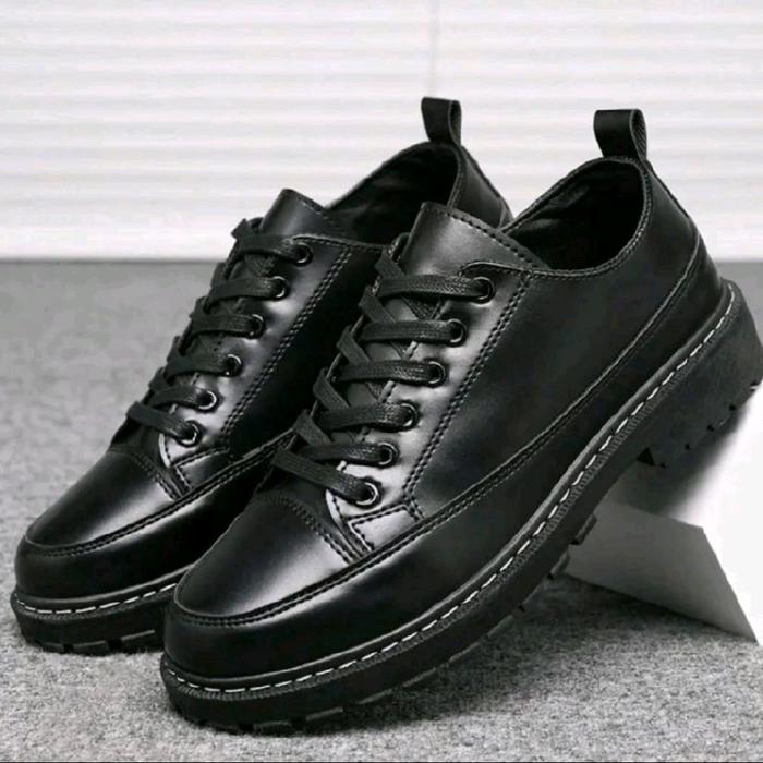 Sepatu Dockmart pria tali/Sepatu dockmart lovers