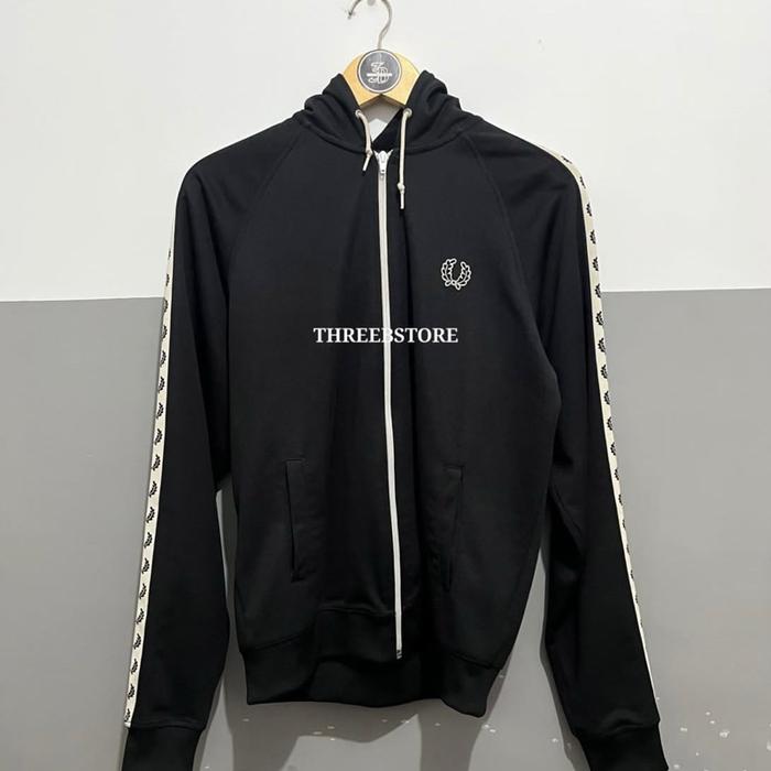 Tractop Fred Perry Taped  Hitam
