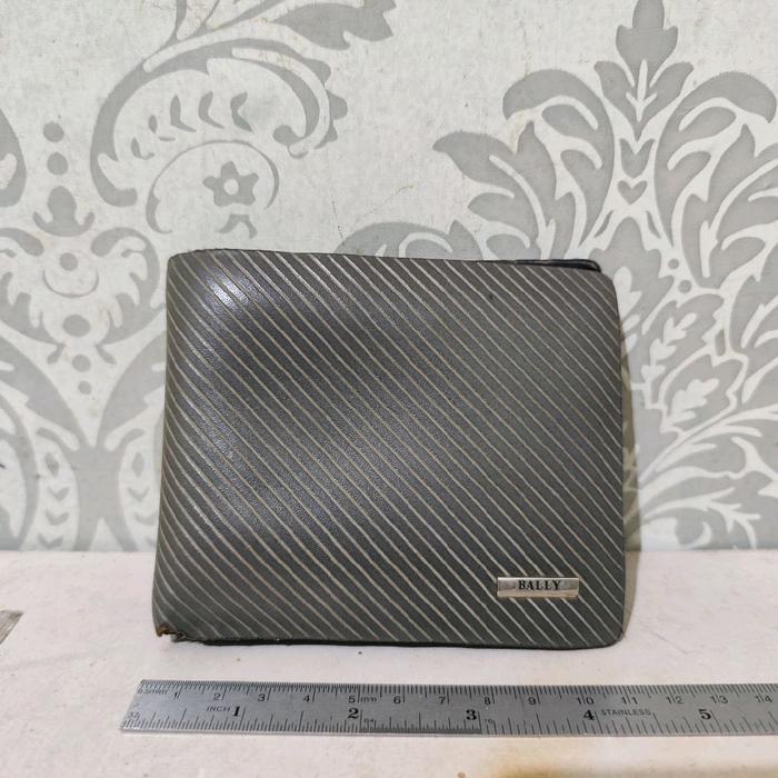 Dompet pria Bally preloved