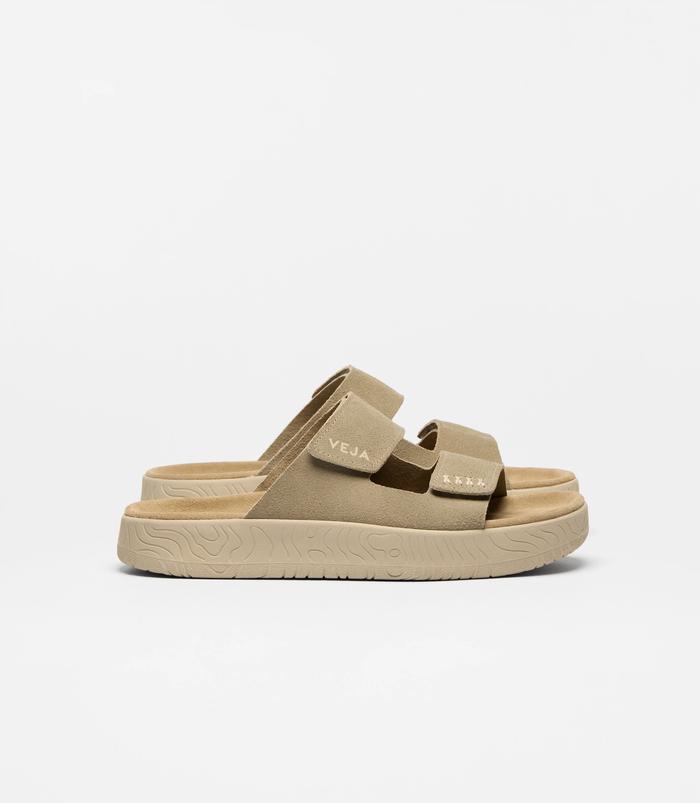 VEJA / Etna Suede Taupe Almond Almond