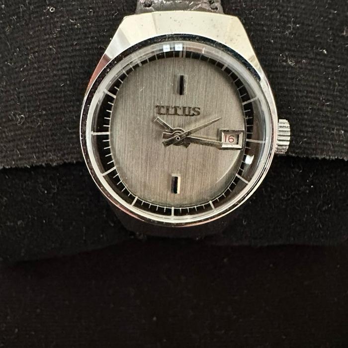 Jam tangan titus wanita vintage